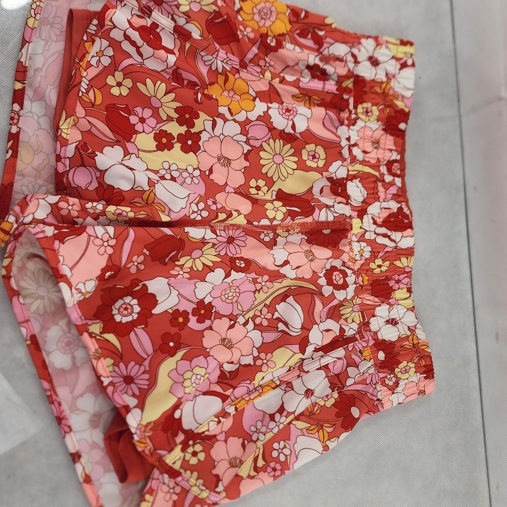 Small women's Avia athletic floral shorts